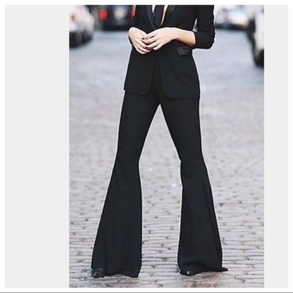 ✨LAST ONE ✨Black gorgeous wide leg bell pants - Picture 2 of 7